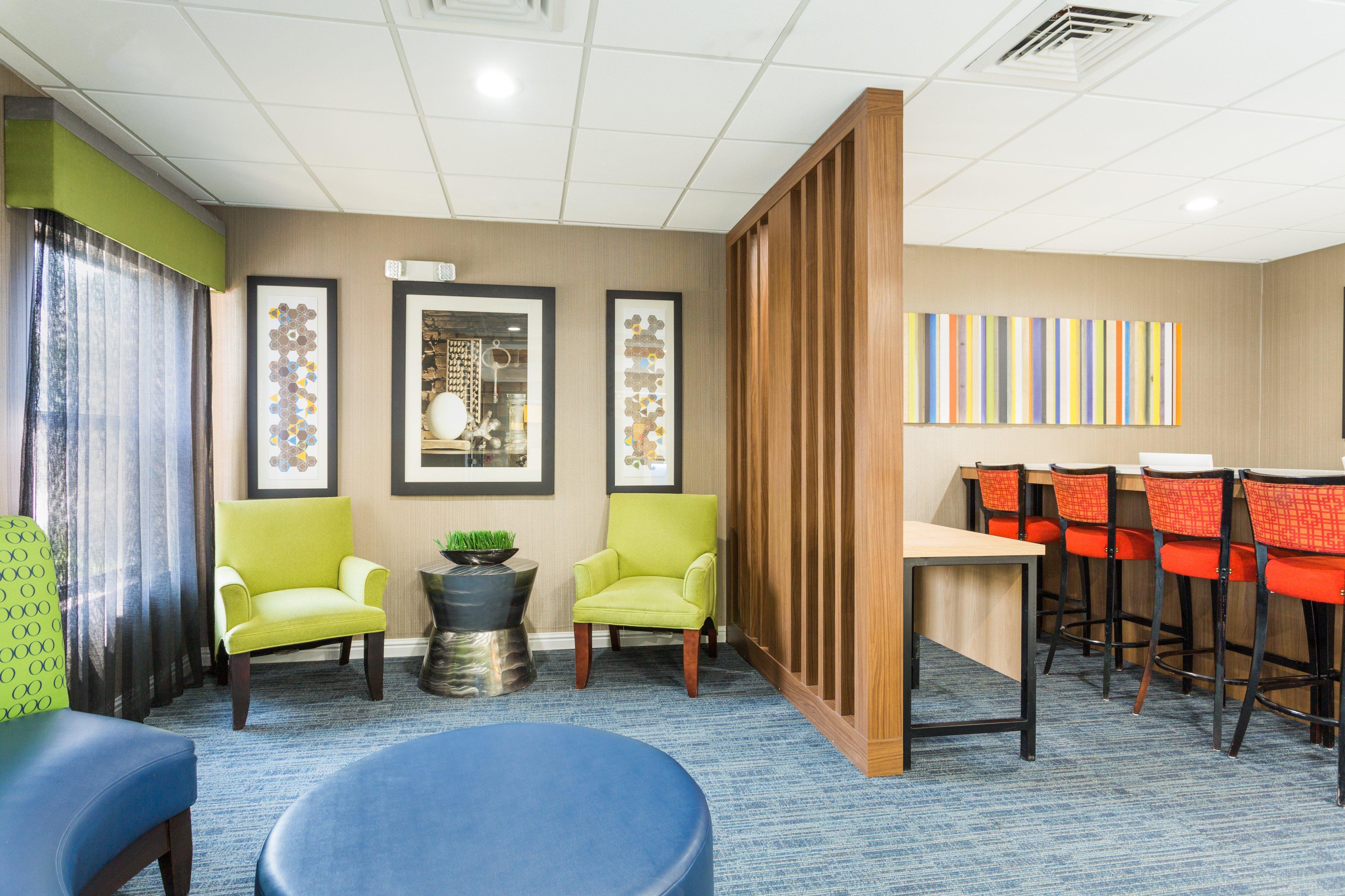 Holiday Inn Express - Plymouth By Ihg Екстериор снимка