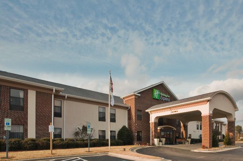 Holiday Inn Express - Plymouth By Ihg Екстериор снимка