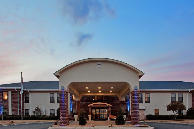 Holiday Inn Express - Plymouth By Ihg Екстериор снимка